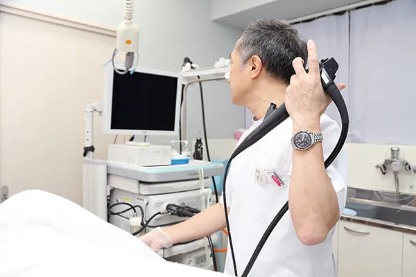 吐き気の心配がない経鼻内視鏡を採用